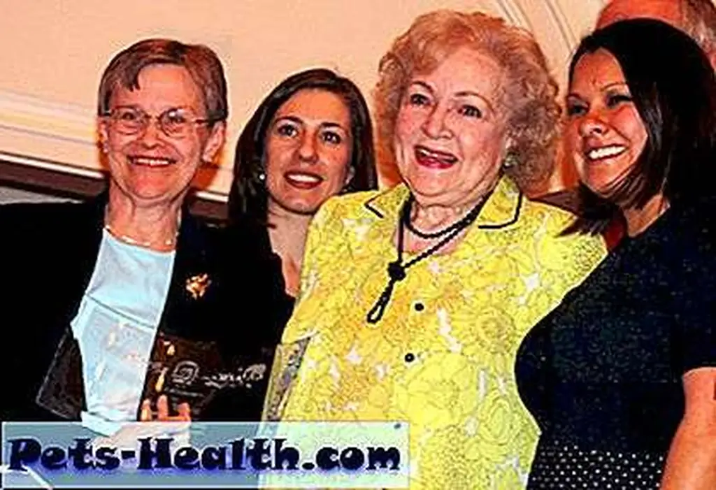 Betty White receives MAF Award Betty White receives MAF Award