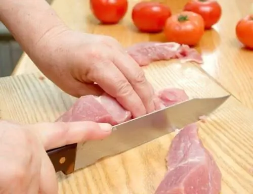 Сальмонеллез у собак вызывается употреблением в пищу сырого мяса. Сальмонеллез у собак вызывается употреблением в пищу сырого мяса.