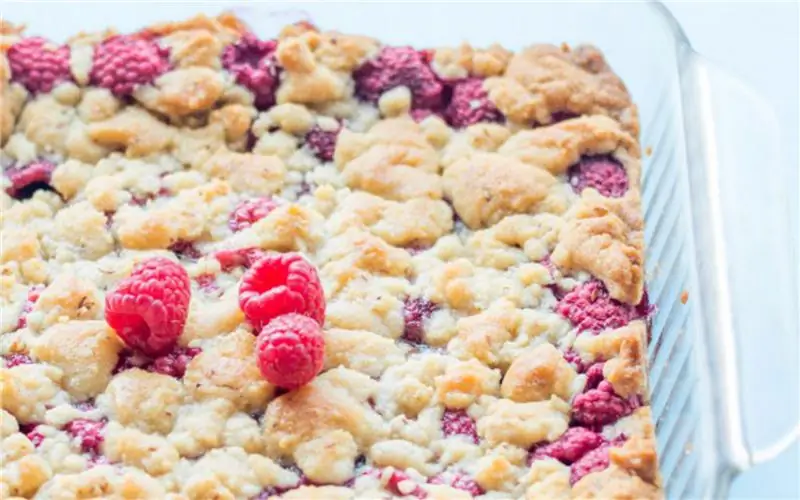 Крошка с малиновым печеньем 1