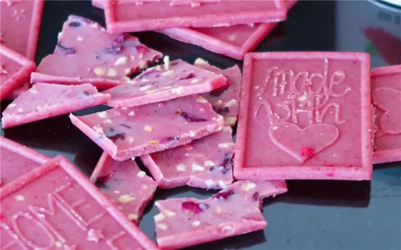 Шоколад с малиной, 5 ингредиентов [веганский]