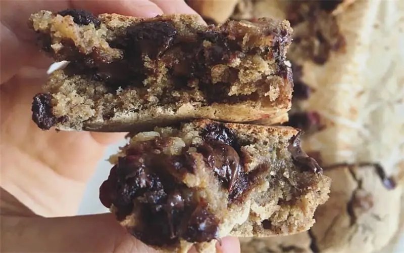 Бананово-шоколадно-малиновый хлеб [веганский, без глютена, без масел]