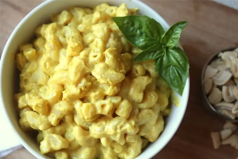 Mac-N-Cheeze