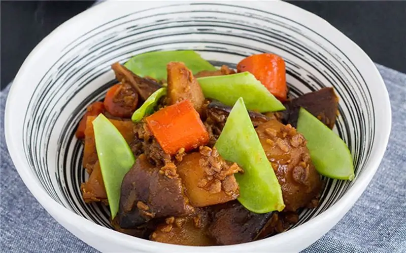 Никуджага: японское мясо и картофель Никуджага: японское мясо и картофель