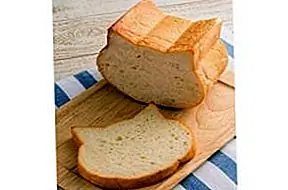 Хлеб для кошек - лучшая вещь, так как нарезанный хлеб!