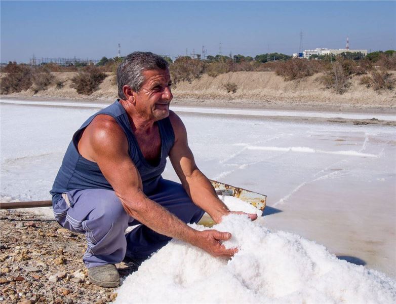 Сейчас остались только три из 170 небольших, изготовленных вручную, солончаков в Андалусии © Salarte