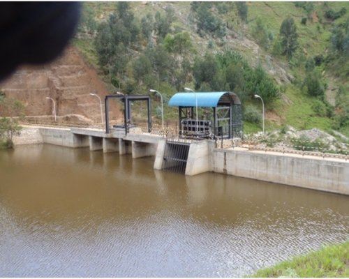Рукарармикрогидроэлектростанция за пределами НАП © WCS Rwanda Рукарармикрогидроэлектростанция за пределами НАП © WCS Rwanda
