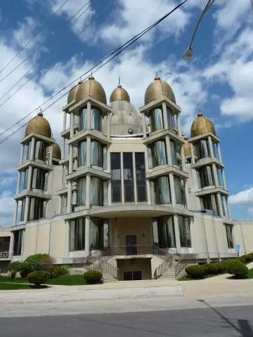 Католическая конфессия: моя кошка вышла за меня