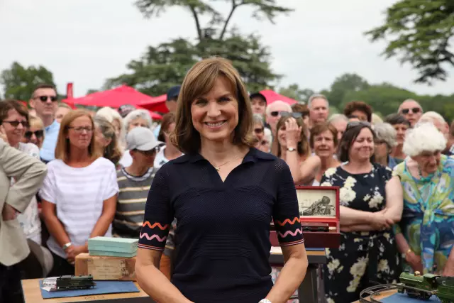 «Antiques Roadshow» доминирует в регалиях собак (и Cat!) Tonight
