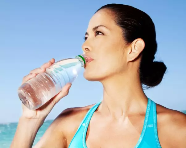 S, Demand Fluoride-Free Water для ваших собак и вас