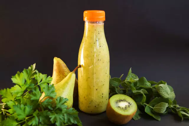 Квадратные колышки, круглые отверстия и домашнее животное