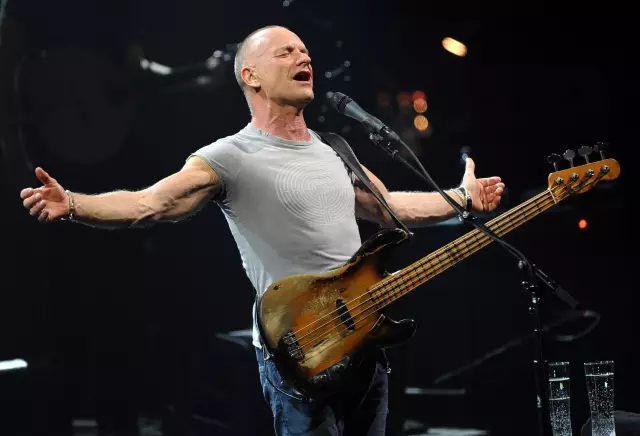 Помимо каждой хорошей рок-звезды - лояльная собака