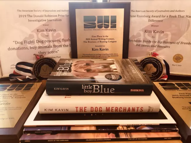 Как «Маленький мальчик синего» Автор Ким Кавин спас свою собаку от Death Row