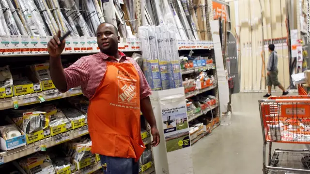 Home Depot Greeter, поврежденный собачьим укусом