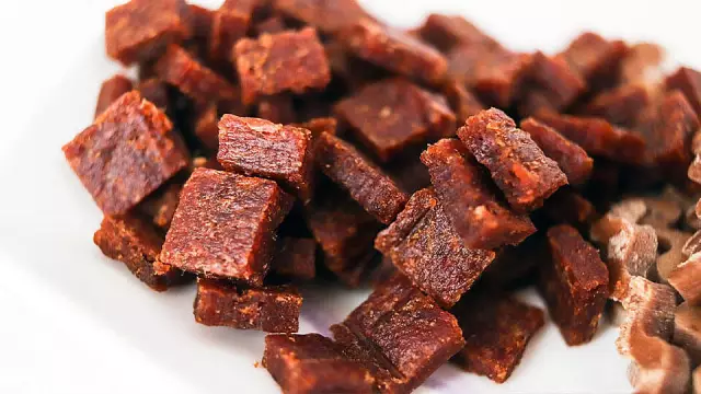 Здоровые закуски для собак