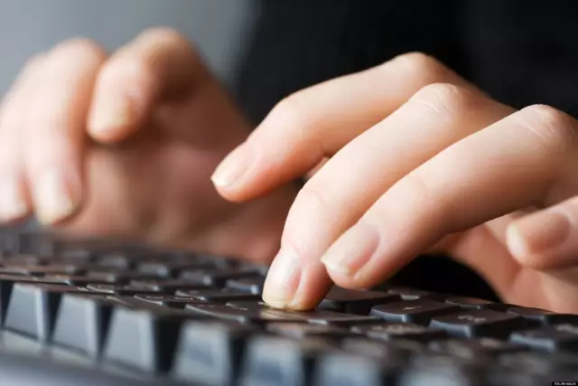 Является ли это лучшей фото-бомбардирующей собакой в Craigslist Ad Ever?