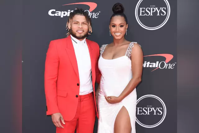 Смотреть NFL Star Tyrann Mathieu Возьмите тепло для безопасности собак в видео PETA