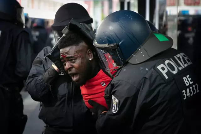 Дело против полиции, которая убила собак Катрины в Сент-Бернарде, уволена, вы можете помочь вернуть их правосудию Дело против полиции, которая убила собак Катрины в Сент-Бернарде, уволена, вы можете помочь вернуть их правосудию
