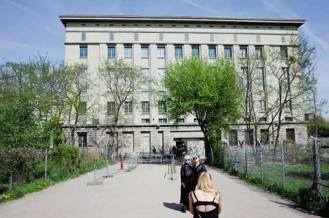 Какое место лучше всего для туалетного лотка?