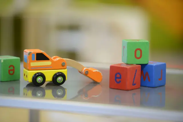 Пятиминутные беседы в зале ожидания могут побудить семьи есть больше фруктов и овощей: исследователи используют простой способ поощрения более здоровых пищевых привычек среди семей с низким доходом с 