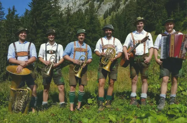 Новые рекомендации по практике захоронения в лавинах и снегу, выпущенные медицинским обществом дикой природы: предотвращение схода лавин по-прежнему является ключевым фактором, но новые технологии мог