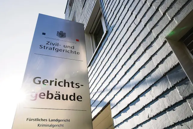 Испражнения запутавшихся североатлантических китов показывают «заоблачный» уровень стресса: журнал «Исследования вымирающих видов» публикует новаторское исследование китовых фекалий; также используетс