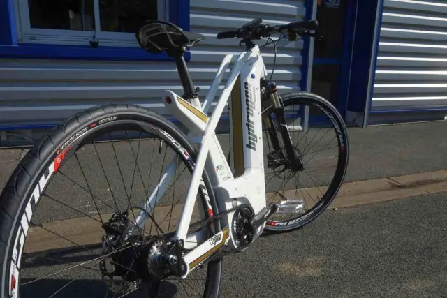 Батарея на водной основе хранит солнечную и ветровую энергию: то, что сейчас является прототипом, однажды может привести к созданию системы промышленного уровня для хранения альтернативной энергии для