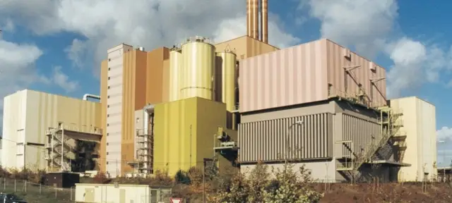 Энергетическая утилизация городских отходов: использование городских отходов для выработки энергии, особенно использование технологий, основанных на газификации, представлено как более устойчивая альт