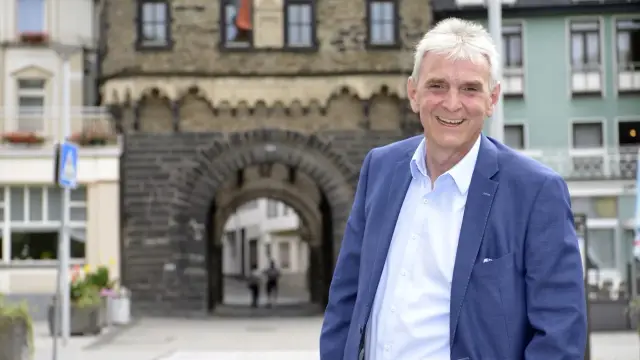 Не мусор: «прыгающий ген» имеет решающее значение для раннего эмбриона: ген, составляющий пятую часть генома человека, не паразит, а ключ к первым стадиям эмбрионального развития