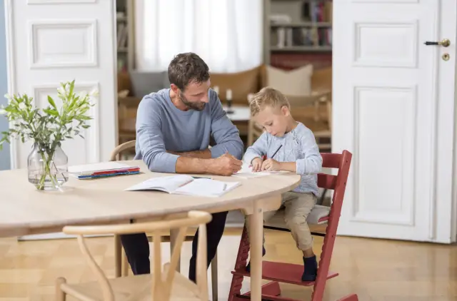 Новый подход заставляет распыляемые капли попадать в цель и прилипать к ней: использование простого сетчатого экрана может позволить фермерам значительно сократить количество распыляемых пестицидов