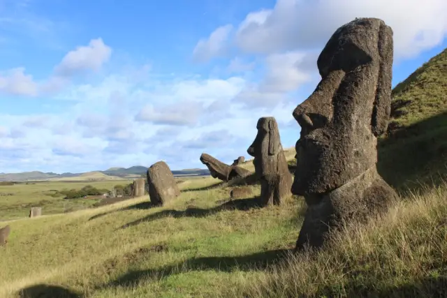 Жители острова Пасхи собирали пресную воду с кромки океана, чтобы выжить: процесс «разгрузки прибрежных грунтовых вод» сделал воду пригодной для питья для древних жителей Рапа-Нуи