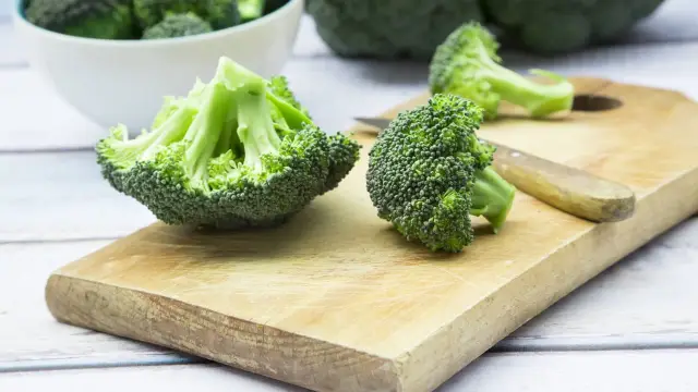 Ученые обнаружили набор ферментов для создания светящихся организмов: Путь, ведущий к биолюминесценции в грибах, идентифицирован и передан другому организму – исследование, опубликованное в PNAS