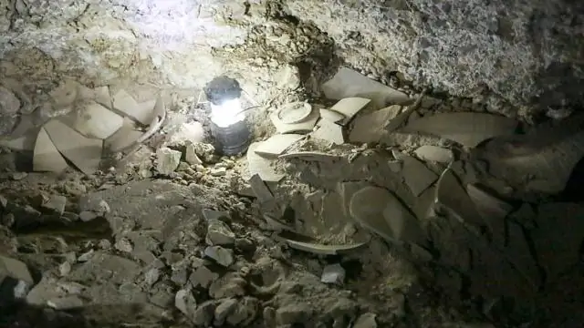 Археологи нашли пещеру с 12 свитками Мертвого моря