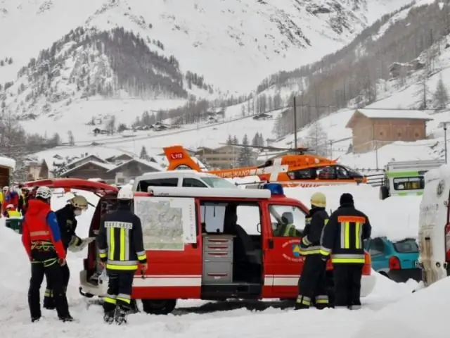 Долгожданное спасение ценной шелковой туники