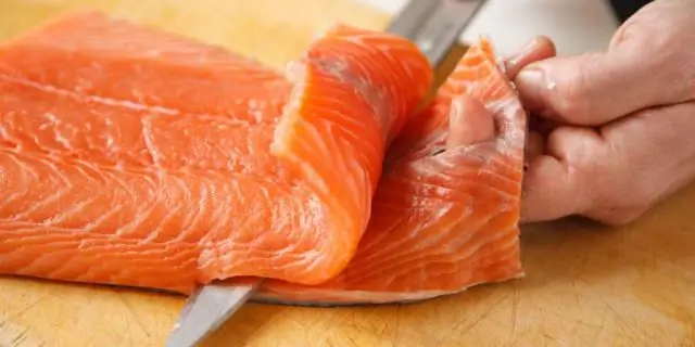 Глухота лосося, выращенного на ферме, связана с ускоренным ростом