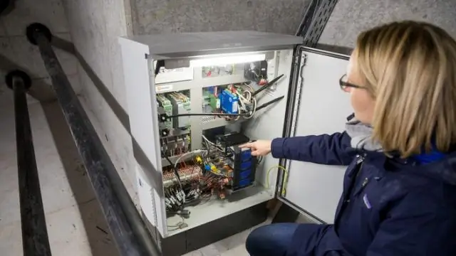 Датчики, прикрепленные к листьям растений, предупреждают о нехватке воды: электронные схемы показывают, когда растение начинает испытывать засуху