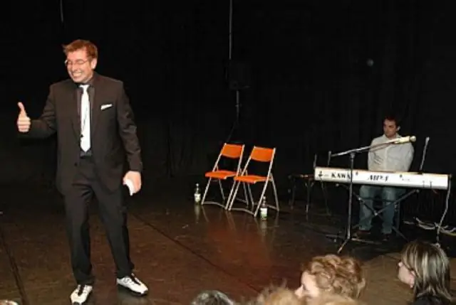 Гориллы могут спонтанно развивать поведение по уборке пищи