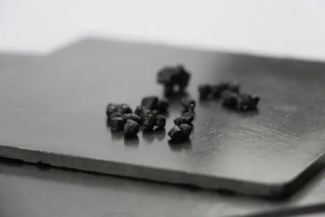 Переработанное углеродное волокно улучшает проницаемость дорожного покрытия: технология снижает количество отходов, повышает прочность и долговечность