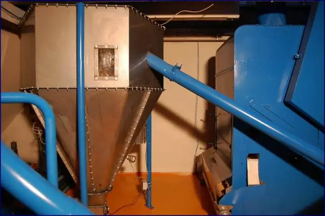 Фермеры все больше полагаются на сельскохозяйственных подрядчиков