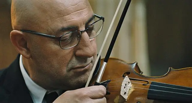 Учу диких птиц петь новую мелодию