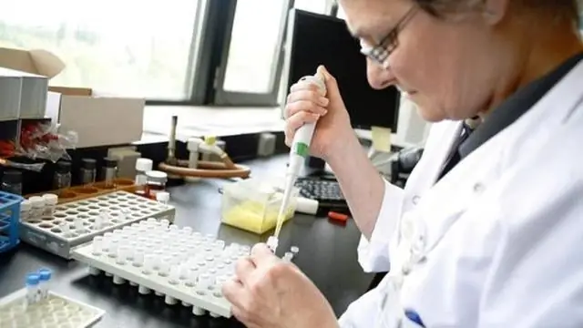 Недавно обнаруженная бактерия избавляет проблемную пару от токсичных загрязнителей грунтовых вод