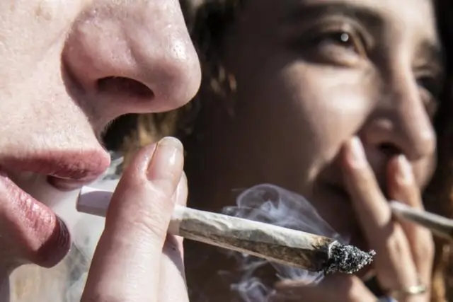 Изменения морского дна вызывают опасения за будущее: закисление океана, вызванное высоким уровнем антропогенного CO2, растворяет морское дно