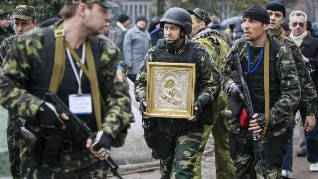 Липкий и хорошо вооруженный родственник томата – новая «звезда» бразильских инзельбергов