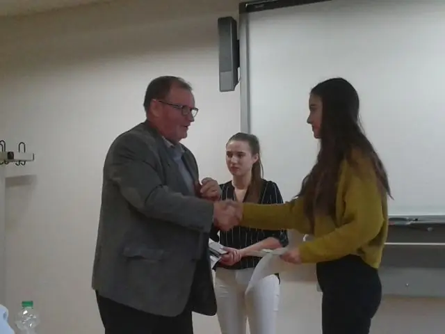 Песчаные крабы-скрипачи имеют домашнее преимущество в соревновании за размножение нор