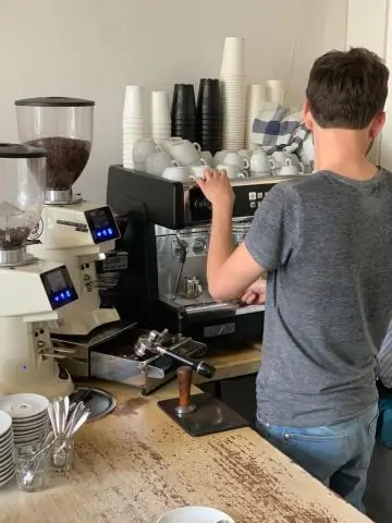 Исторический лесозаготовительный участок демонстрирует первую антропогенную эрозию коренных пород вдоль всей реки