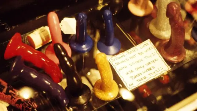 Сексуальная конкуренция помогает рогатым жукам пережить вырубку лесов