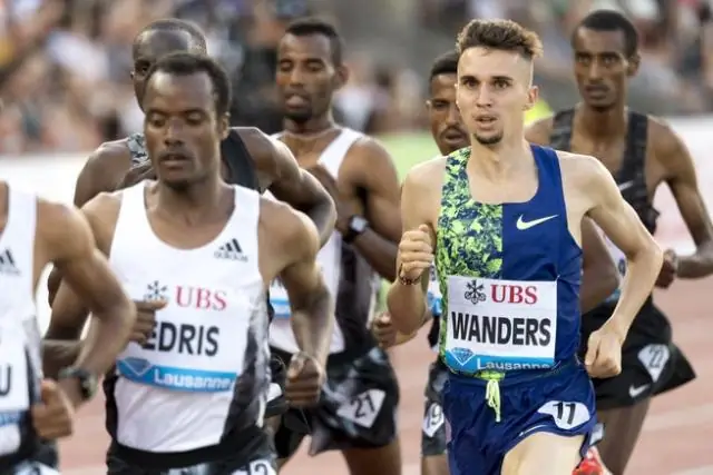 Нерестилища странных кораллов улучшают устойчивость Большого Барьерного рифа