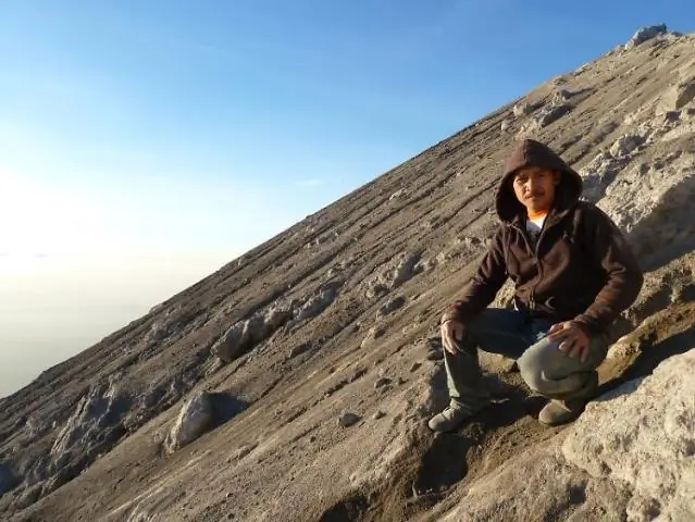 Жизнь на краю действующего вулкана: опасность лавовых потоков на Этне