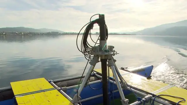 Охотники за цунами исследуют дно озера в поисках улик